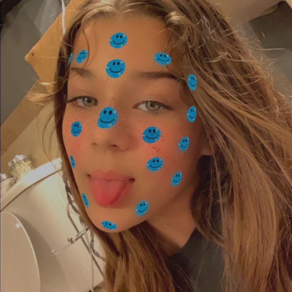 Meet your Posher, Layla